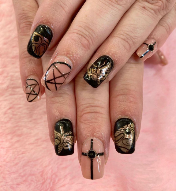 grunge nails, simple grunge nails, grunge nails coffin, grunge nails short, 90s grunge nails, black nails, fall nails, autumn nails, fall 90s nails, 90s nail designs, grunge nail designs