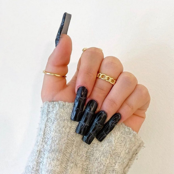 31 Best Crocodile Nail Designs — Black Croc Skin Nails