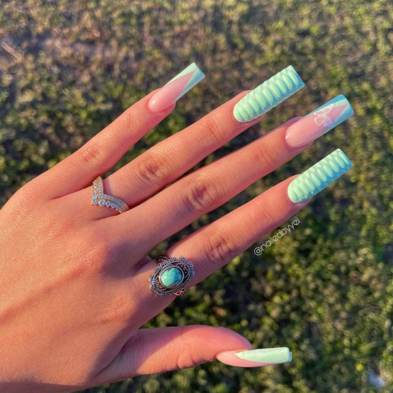 31 Best Crocodile Nail Designs — Mint Croc Skin Print Nails