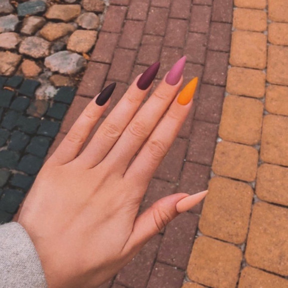 35 Fresh Autumn Nail Art Ideas To Try Now — Fall Colored Stiletto Nails