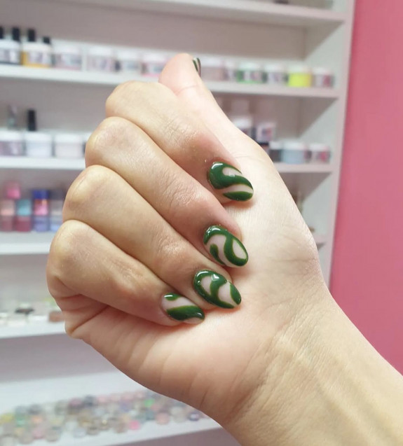 31 Beautiful Green Nail Designs For Fall — Dark Green Wavy Sheer Nails