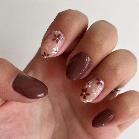 35 Fresh Autumn Nail Art Ideas To Try Now — Brown Flower Short Nails