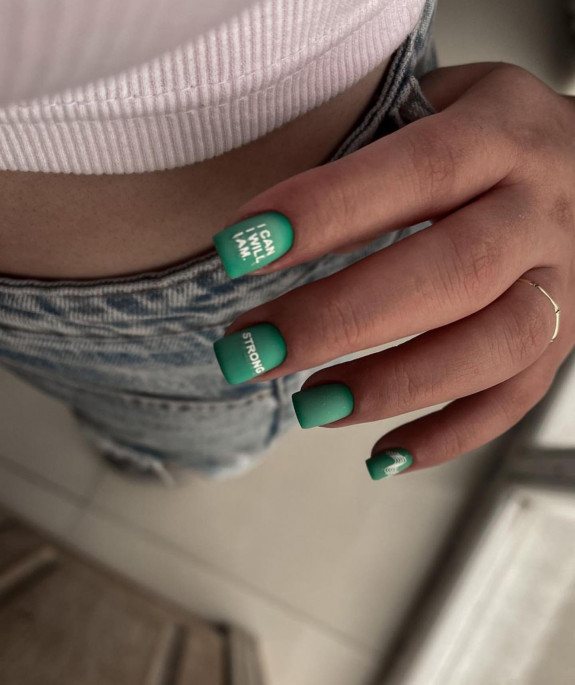 31 Beautiful Green Nail Designs For Fall — Matte Green Nails