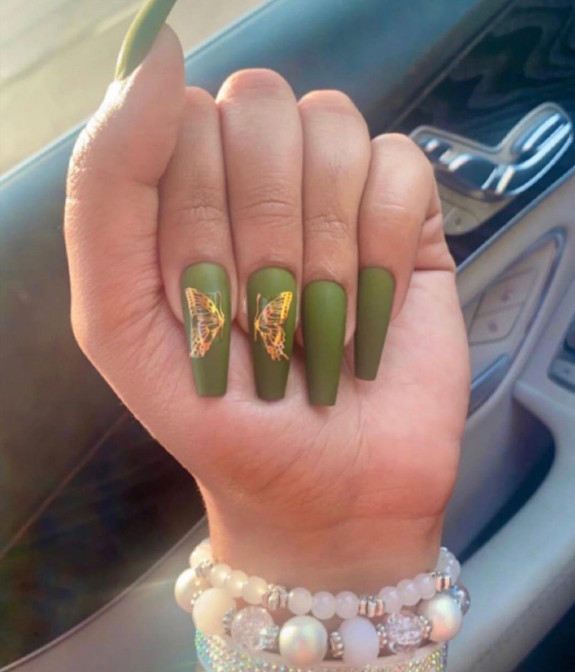 31 Beautiful Green Nail Designs For Fall — Gold Butterfly Matching Wing Green Nails