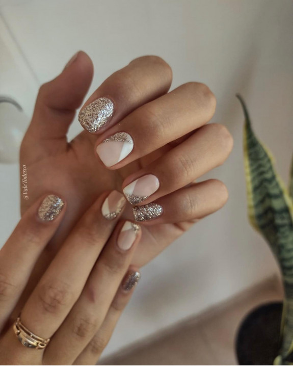 35 Fresh Autumn Nail Art Ideas To Try Now — Glittery + Neutral Short Nails