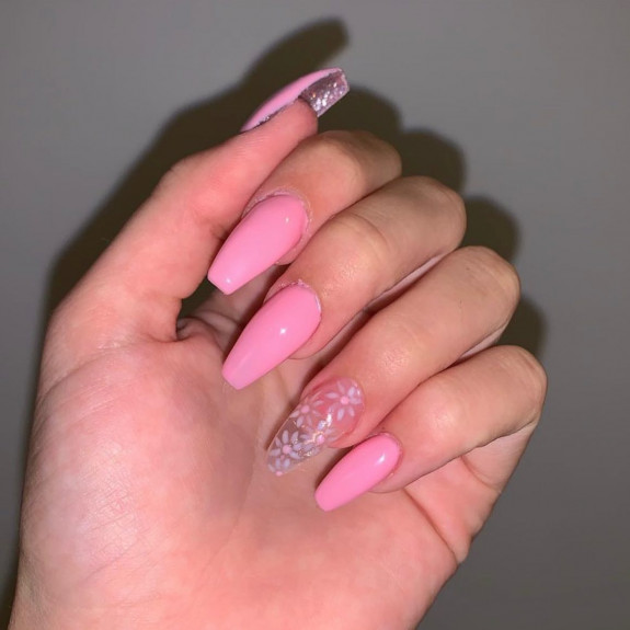 32 Pink Colored Coffin Nails — Daisy Clear Nail + Pink Nails