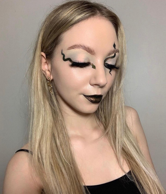 30 Halloween Makeup Looks for 2022 — Snake Eye Makeup