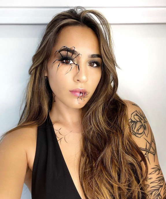 35 Creepy Spider Makeup Ideas for Halloween 2022 — Cute Spider Makeup