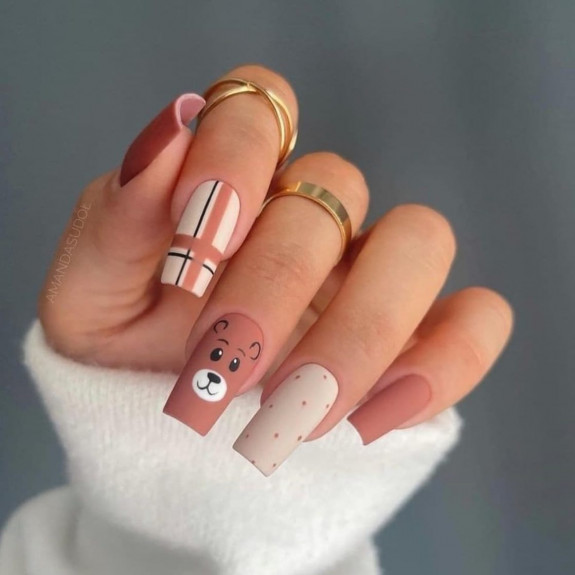 40+ Thanksgiving Nail Ideas — Cute Matte Neutral Nails Design