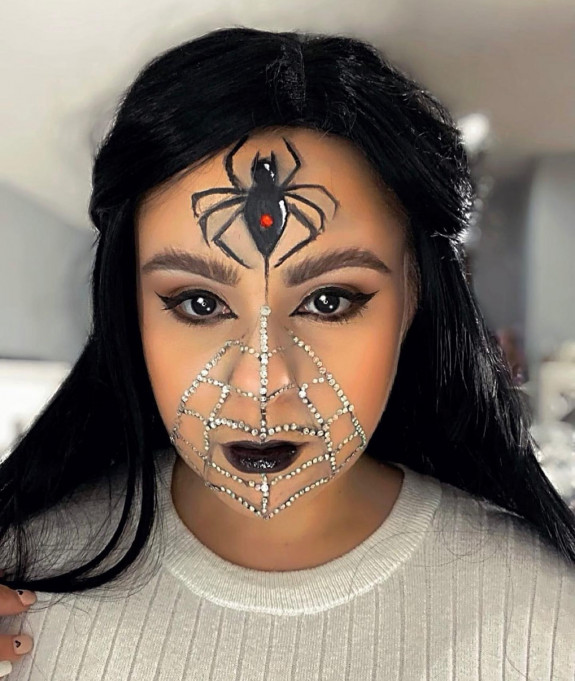 35 Creepy Spider Makeup Ideas for Halloween 2022 — 3D Spider Crawls