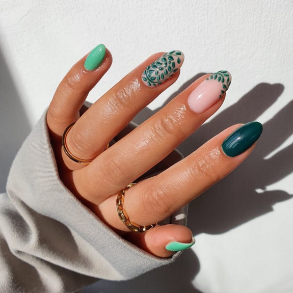 40+ Thanksgiving Nail Ideas — Green Fall Nails