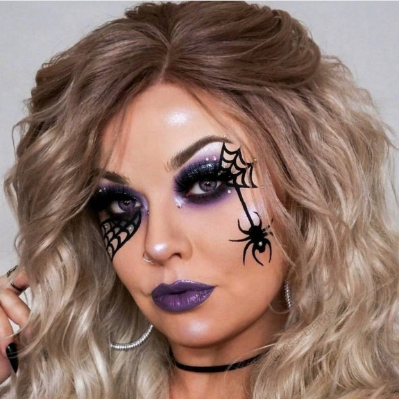 35 Creepy Spider Makeup Ideas for Halloween 2022 — Purple Eyeshadow + Spider Liner