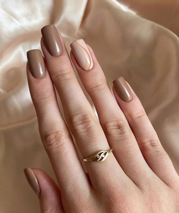 40+ Thanksgiving Nail Ideas — Soft Creamy Brown Round Nails