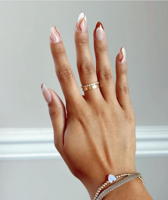 40+ Thanksgiving Nail Ideas — Brown Swirl Sheer Nails