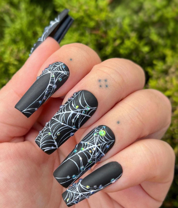 80+ Gorgeous Halloween Acrylic Nails — White Spider Web Black Nails