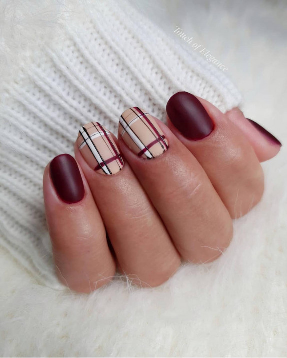 40+ Thanksgiving Nail Ideas — Plum + Plaid Oval Nails