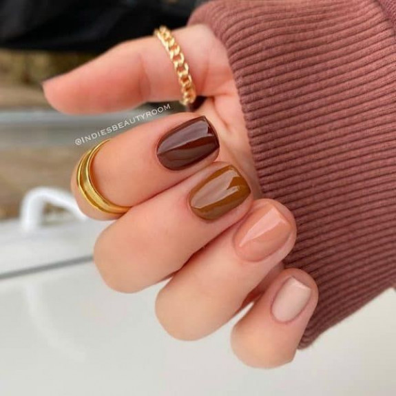 30+ Chic Fall Nail Colors & Designs — Earthy Tone Short Nails