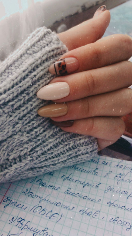 30+ Gorgeous Fall Inspired Nail Ideas — Neutral + Tortoiseshell Nail Design