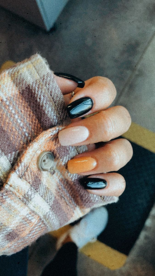 30+ Gorgeous Fall Inspired Nail Ideas — Milky, Mustard and Black Nails