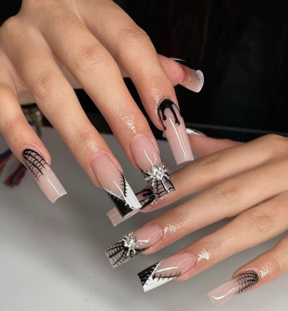 spider nail art, spider nails, spider web nails, simple spider web nails, halloween nails, halloween nail ideas, spider web nail ideas, halloween nail art, simple halloween nails, halloween nails acrylic, spider nails acrylic, halloween nails short