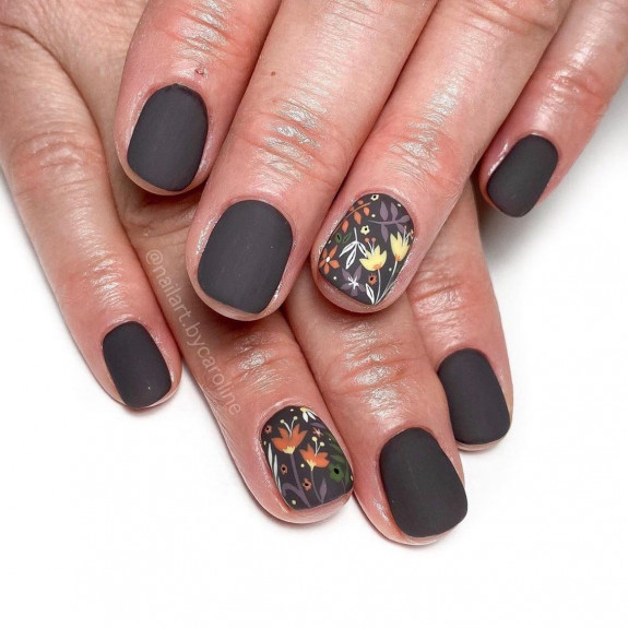 49 Pretty Fall Floral Nails — Flower Dark Grey Matte Nails