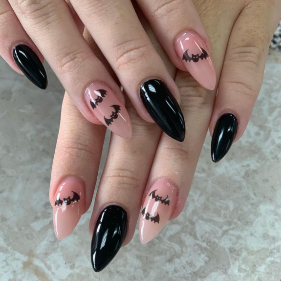 76 Spooky Halloween Nails for Every Taste — Black and Natural Nails with Black Bats