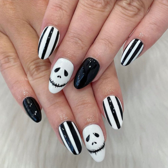 76 Spooky Halloween Nails for Every Taste — Black and White Stripe Nails