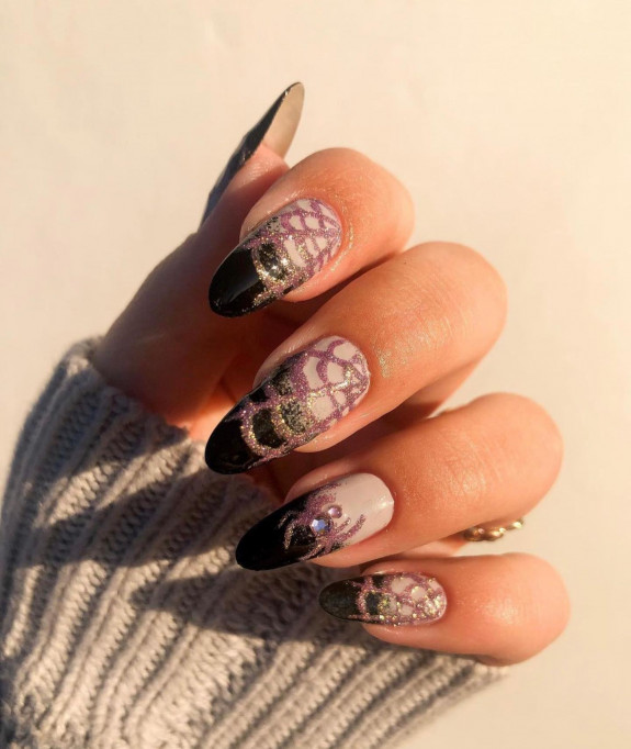 60+ Halloween Nails 2022 — Ombre Black Sparkly Cobweb Nails