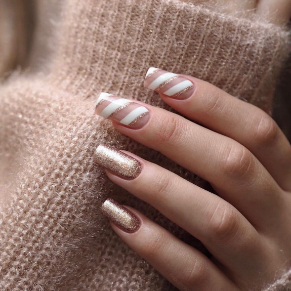 35 Best Nude Christmas Nails — Nude & Glitter Candy Cane Stripe Nails