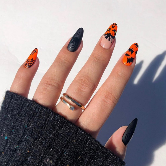 60+ Halloween Nails 2022 — Black and Pumpkin Spice Almond Nails