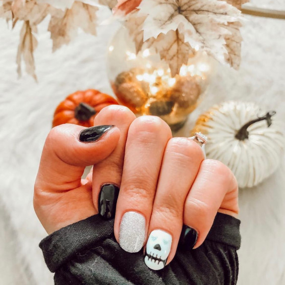 60+ Halloween Nails 2022 — Black and White Nails