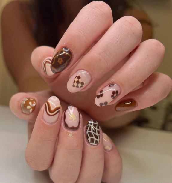 fall nail trends, fall nails 2022, fall nail art ideas, fall nail colors 2022, fall nail designs, cute fall nail ideas, fall nail designs 2022, autumn nails