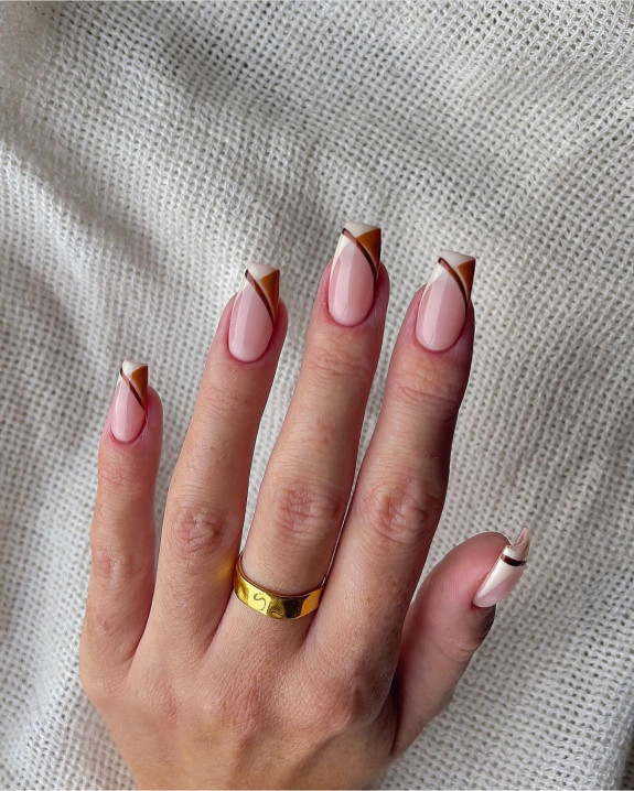 fall nails, trendy fall nails, Autumn Nails, Fall Nail Ideas, Fall Nails 2022, Cute Fall Nails, Autumn Nail Designs 2022, Cute Fall Nails