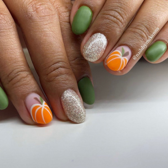 60+ Halloween Nails 2022 — Green, Glitter + Pumpkin Nails