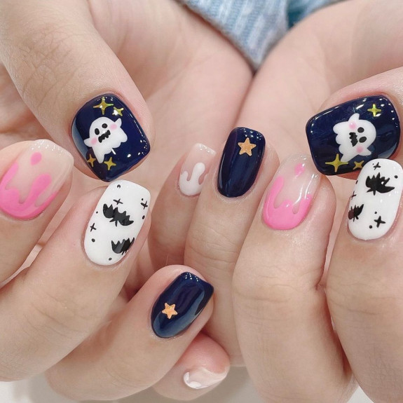 60+ Halloween Nails 2022 — Black, Pink and White with Cutie Ghost