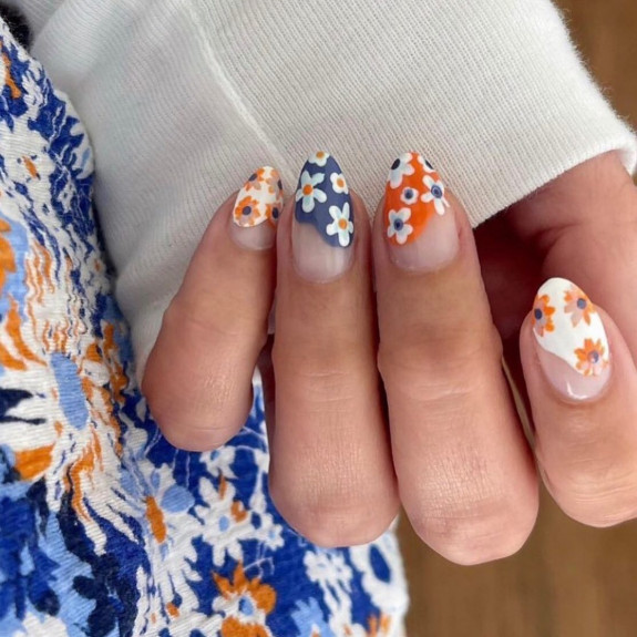 49 Pretty Fall Floral Nails — Different Color Abstract Tip Nails