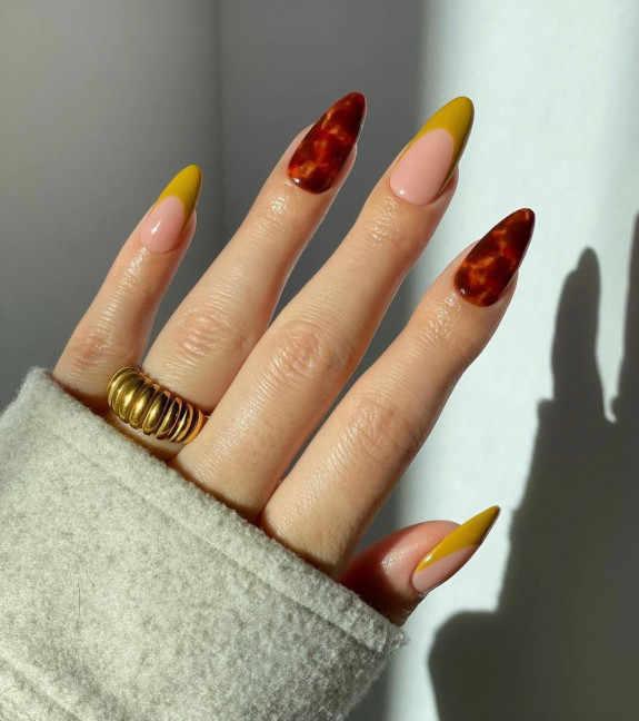 42 Best Fall Nail Trends of 2022 — Tortoiseshell + Chartreuse French Tip Nails