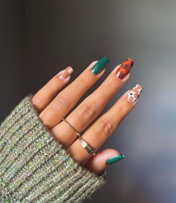 fall nails, trendy fall nails, Autumn Nails, Fall Nail Ideas, Fall Nails 2022, Cute Fall Nails, Autumn Nail Designs 2022, Cute Fall Nails