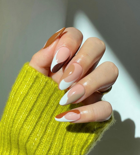 42 Best Fall Nail Trends of 2022 — White French Tip Nails with Neutral Accents