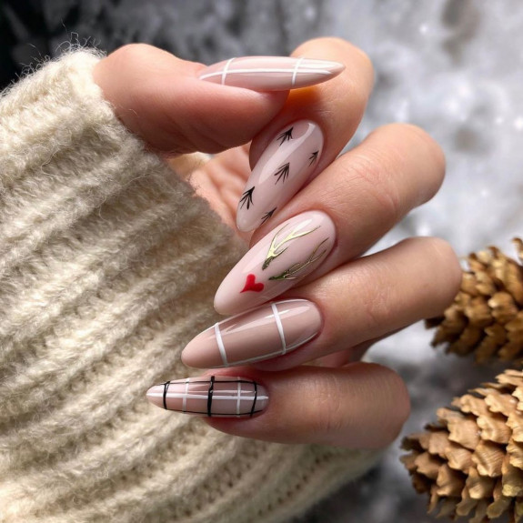 35 Best Nude Christmas Nails — Love Heart Nose Reindeer Almond Nails