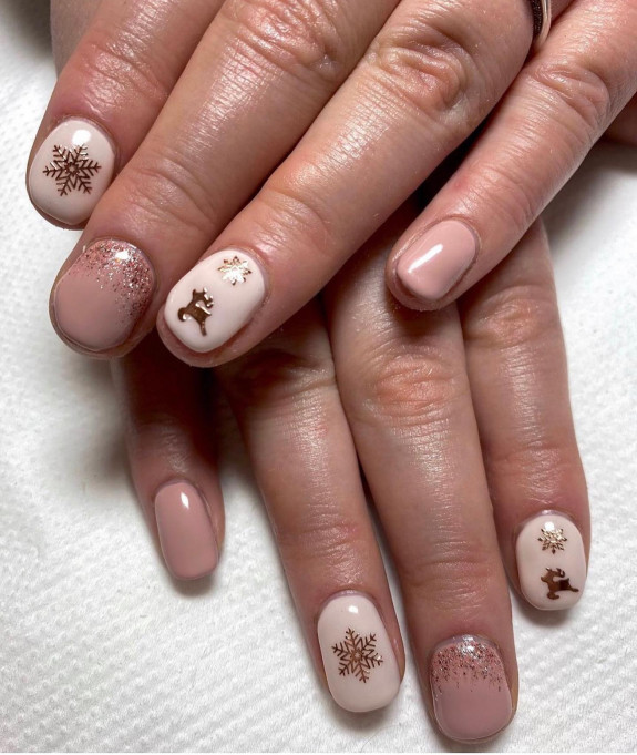 35 Best Nude Christmas Nails — XMas Nude Short Nails