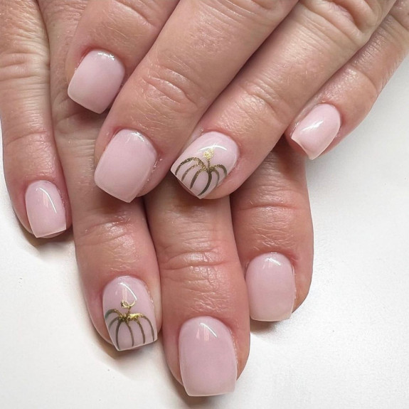 30 Cute Pumpkin Nails — Simple Short Nails with Pumpkin Accents