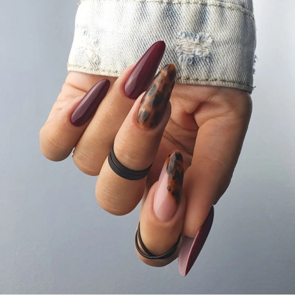 50+ Fall Nails That Are So Trendy — Red Wine & Tortoiseshell Almond Nails