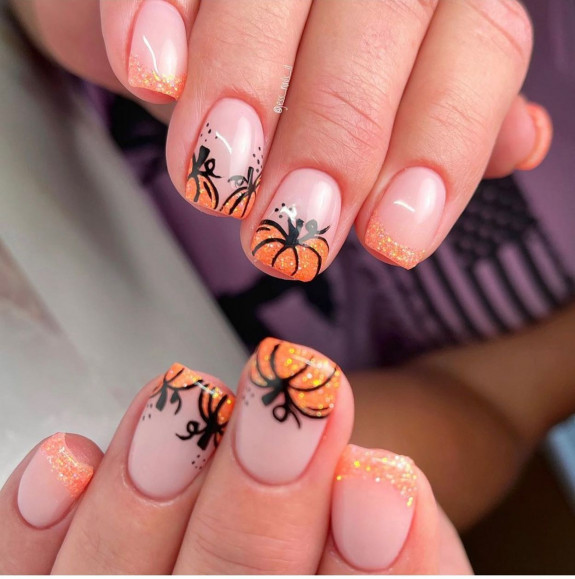 30 Cute Pumpkin Nails — Glittery Pumpkin Short Nails