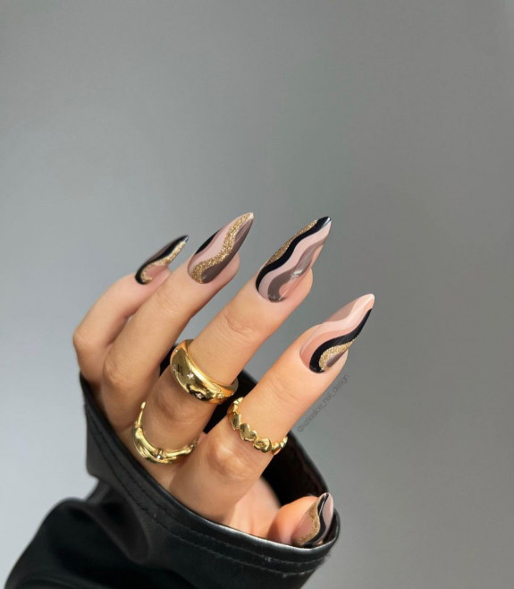 50+ Fall Nails That Are So Trendy — Earthy & Glitter Wavy  Press On Long Nails