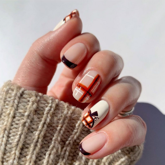 30 Cute Pumpkin Nails —French Tip + Plaid & Pumpkin Short Nails