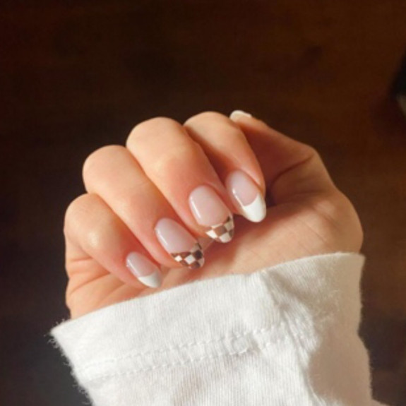 50+ Fall Nails That Are So Trendy — Brown & White Checkerboard Tip Nails