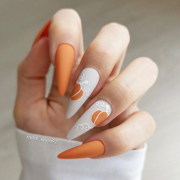 30 Cute Pumpkin Nails — White and Pumpkin Spice Stiletto Nails