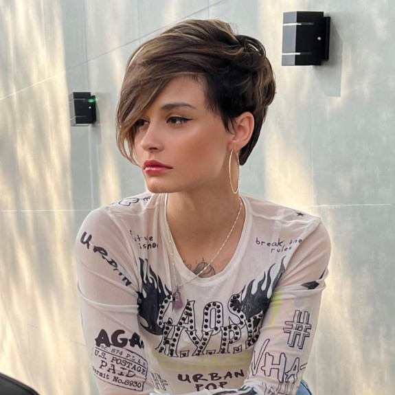 32 Pixie Cuts That Are So Trendy — Long Swept Bangs