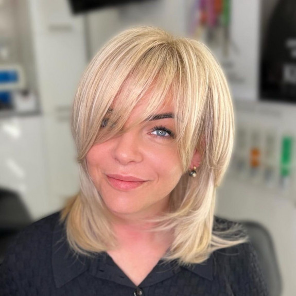 35 BEST Short Hair with Bangs Ideas for 2022 — Layered Blonde Haircut